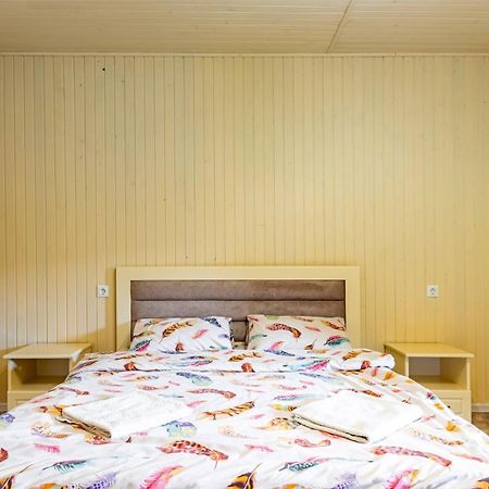 Nikoletta Hotel Solotvyno Eksteriør billede
