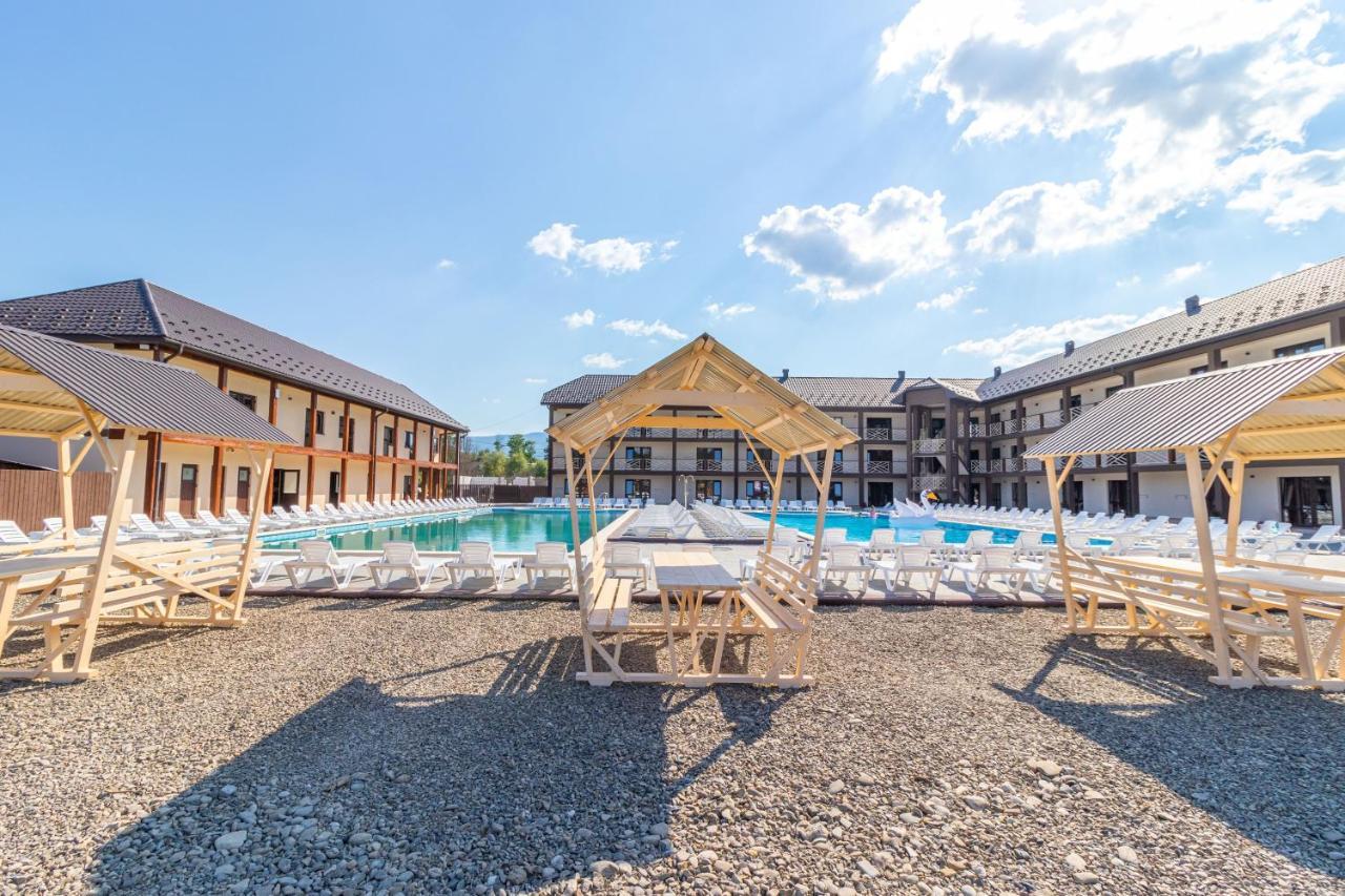 Nikoletta Hotel Solotvyno Eksteriør billede